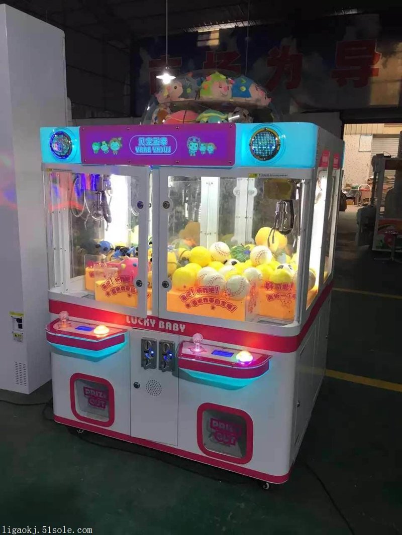 线上抓娃娃：从娱乐新宠到技术驱动的互动体验革新